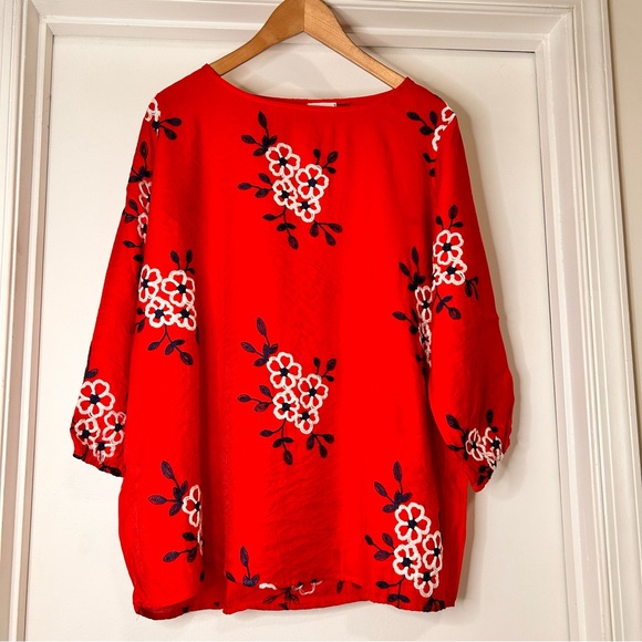 Kindred Floral Embroidered Plus Size Blouse - Size 3X - Picture 2 of 11